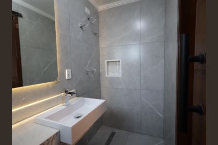 Apartamento para alugar com 200m², 4 quartos e 3 vagasBanheiro da Suíte 1