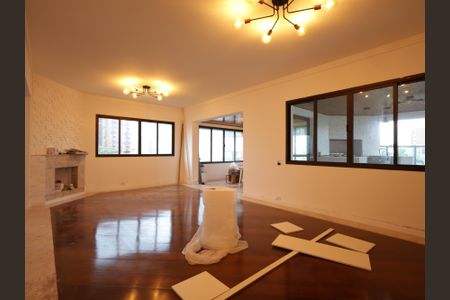 Sala de apartamento para alugar com 4 quartos, 200m² em Vila Suzana, São Paulo