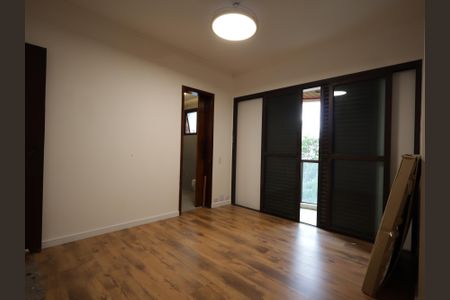 Apartamento para alugar com 200m², 4 quartos e 3 vagasSuíte 2