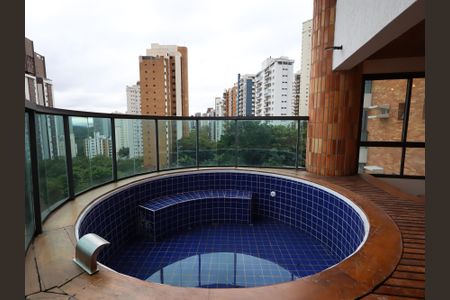 Apartamento para alugar com 200m², 4 quartos e 3 vagasJacuzzi