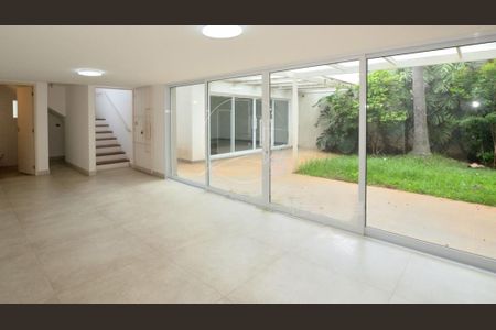 Casa à venda com 5 quartos, 434m² em Alto de Pinheiros, São Paulo