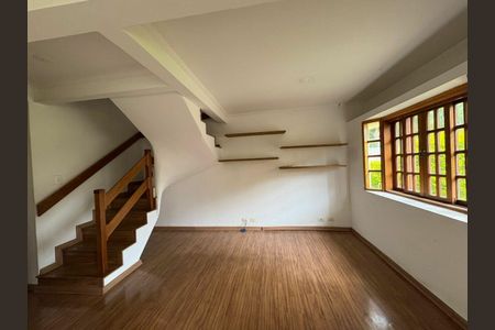 Casa à venda com 5 quartos, 172m² em Vila Rosalia, Guarulhos