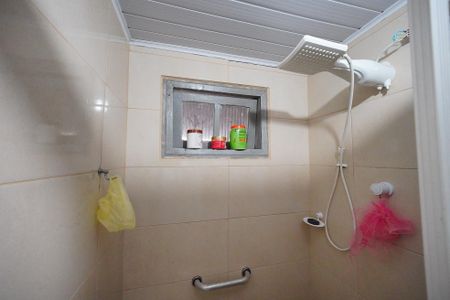 Casa de condomínio para alugar com 146m², 3 quartos e 3 vagasBanheiro