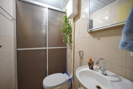 Casa de condomínio para alugar com 146m², 3 quartos e 3 vagasBanheiro