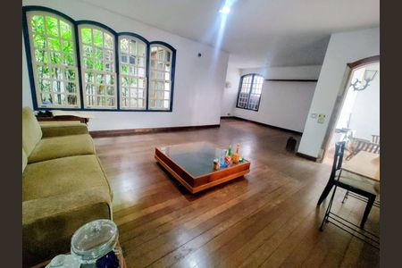 Casa à venda com 5 quartos, 242m² em São Francisco, Niterói