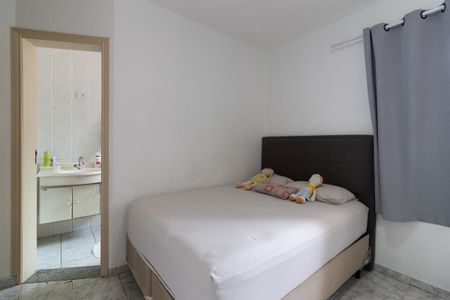 Casa para alugar com 85m², 3 quartos e 2 vagasSuíte