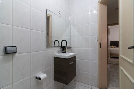 Casa para alugar com 85m², 3 quartos e 2 vagasBanheiro