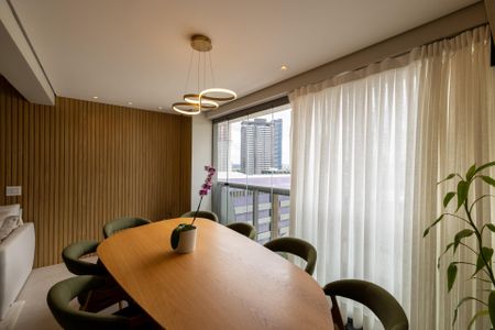 Varanda de apartamento para alugar com 2 quartos, 93m² em Alphaville Empresarial, Barueri