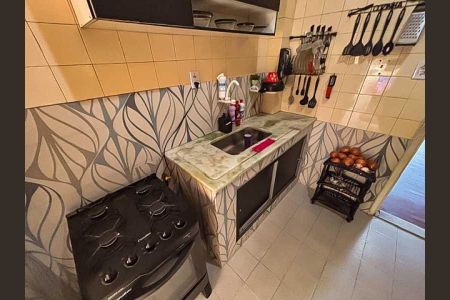 Apartamento à venda com 65m², 2 quartos e 1 vaga