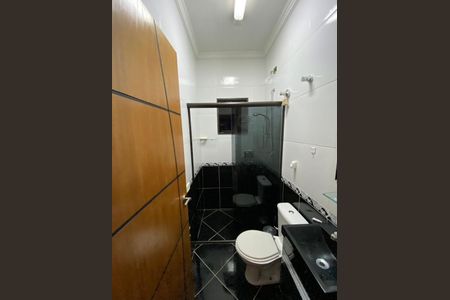 Casa à venda com 3 quartos, 480m² em Vila Invernada, São Paulo