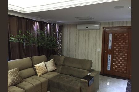 Casa à venda com 3 quartos, 480m² em Vila Invernada, São Paulo