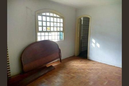 Casa à venda com 4 quartos, 310m² em Jardim Leonor, São Paulo