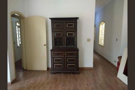 Casa à venda com 4 quartos, 310m² em Jardim Leonor, São Paulo