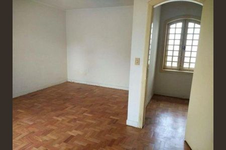 Casa à venda com 4 quartos, 310m² em Jardim Leonor, São Paulo
