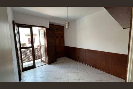 Casa à venda com 2 quartos, 95m² em Cantagalo, Niterói
