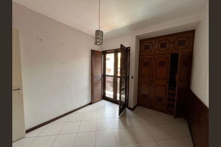 Casa à venda com 2 quartos, 95m² em Cantagalo, Niterói