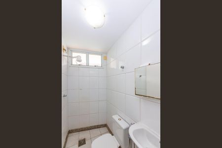 Casa à venda com 305m², 4 quartos e 4 vagasBanheiro de serviço