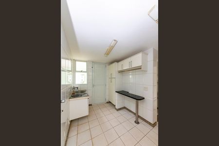 Casa à venda com 305m², 4 quartos e 4 vagasÁrea de Serviço