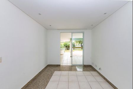 Casa à venda com 305m², 4 quartos e 4 vagasSala 3