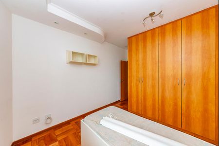 Casa à venda com 305m², 4 quartos e 4 vagasQuarto 1