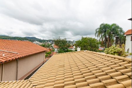 Casa à venda com 305m², 4 quartos e 4 vagasVista Quarto 2