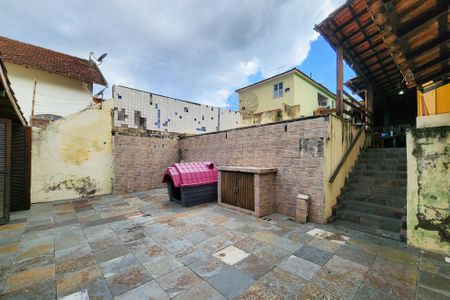 Casa para alugar com 148m², 3 quartos e 1 vaga Casa para alugar com 148m², 3 quartos e 1 vagaVaranda