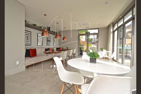 Apartamento à venda com 2 quartos, 62m² em Vila Madalena, São Paulo