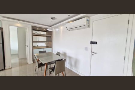 Apartamento à venda com 2 quartos, 70m² em Barra da Tijuca, Rio de Janeiro