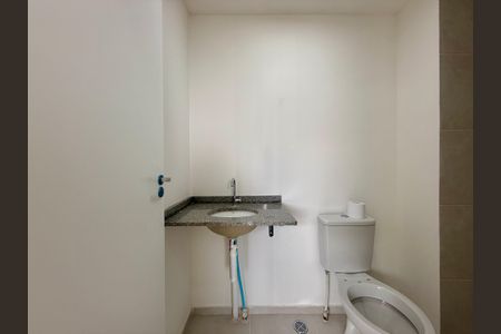 Apartamento para alugar com 37m², 2 quartos e sem vaga Apartamento para alugar com 37m², 2 quartos e sem vagaBanheiro