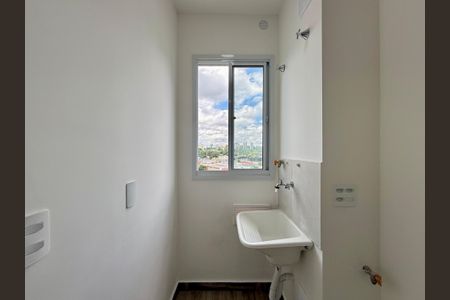 Apartamento para alugar com 37m², 2 quartos e sem vaga Apartamento para alugar com 37m², 2 quartos e sem vagaÁrea de Serviço