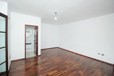 Casa para alugar com 206m², 3 quartos e 4 vagasSuíte 2