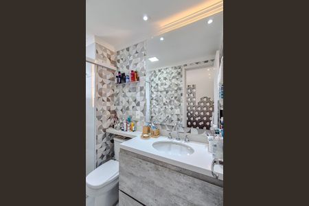 Apartamento à venda com 105m², 3 quartos e 2 vagasBanheiro da Suíte