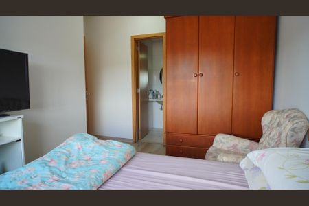 Quarto 1 de apartamento para alugar com 2 quartos, 60m² em Partenon, Porto Alegre