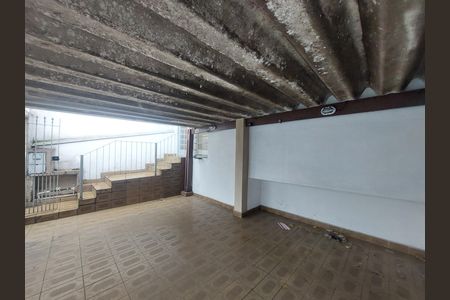 Casa à venda com 110m², 2 quartos e 2 vagas Casa à venda com 110m², 2 quartos e 2 vagasGaragem