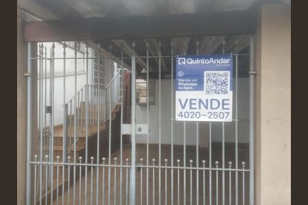 Casa à venda com 110m², 2 quartos e 2 vagas Casa à venda com 110m², 2 quartos e 2 vagasPlaca