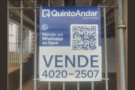 Casa à venda com 110m², 2 quartos e 2 vagas Casa à venda com 110m², 2 quartos e 2 vagasPlaca