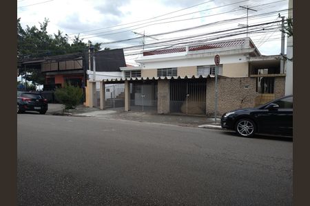 Casa à venda com 110m², 2 quartos e 2 vagas Casa à venda com 110m², 2 quartos e 2 vagasGaragem