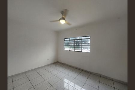 Casa à venda com 110m², 2 quartos e 2 vagas Casa à venda com 110m², 2 quartos e 2 vagasSala