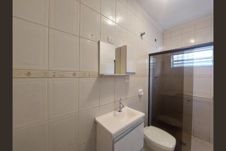 Casa à venda com 110m², 2 quartos e 2 vagas Casa à venda com 110m², 2 quartos e 2 vagasBanheiro