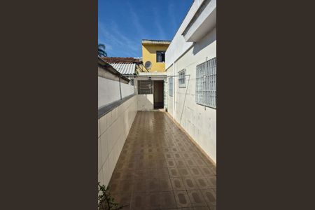 Casa à venda com 110m², 2 quartos e 2 vagas Casa à venda com 110m², 2 quartos e 2 vagascomodo