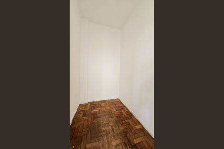 Apartamento à venda com 70m², 2 quartos e 1 vaga Apartamento à venda com 70m², 2 quartos e 1 vagaQuarto de Serviço