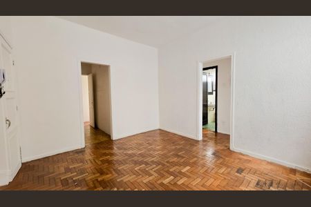 Sala de apartamento à venda com 2 quartos, 70m² em Serra, Belo Horizonte