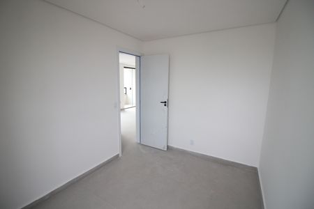 Apartamento à venda com 122m², 2 quartos e 2 vagasQuarto 2