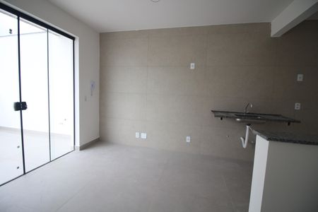 Apartamento à venda com 122m², 2 quartos e 2 vagasCozinha