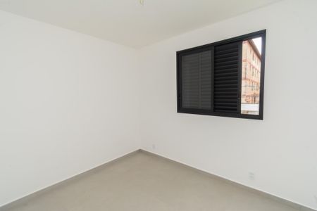 Apartamento à venda com 61m², 2 quartos e 2 vagas Apartamento à venda com 61m², 2 quartos e 2 vagasSuíte