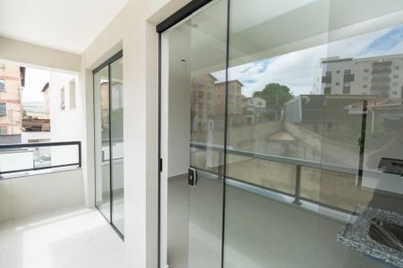 Apartamento à venda com 61m², 2 quartos e 2 vagas Apartamento à venda com 61m², 2 quartos e 2 vagasVaranda da Sala