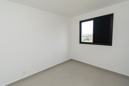 Apartamento à venda com 76m², 3 quartos e 2 vagasQuarto 2