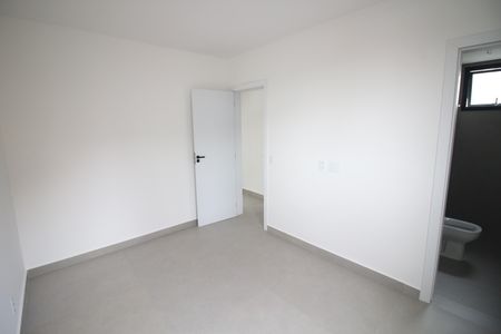 Quarto 1 de apartamento à venda com 3 quartos, 61m² em Jardim Industrial, Contagem