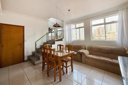 Apartamento à venda com 190m², 4 quartos e 2 vagas Apartamento à venda com 190m², 4 quartos e 2 vagasSala