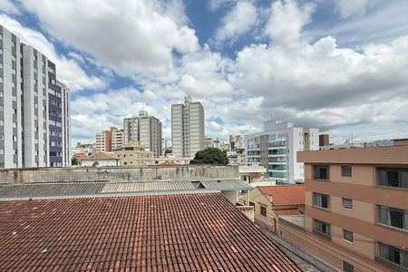 Apartamento à venda com 190m², 4 quartos e 2 vagas Apartamento à venda com 190m², 4 quartos e 2 vagasVista da Suite
